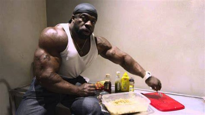 Bodybuilder Spent 11 Years in Prison Eating “High-Cholesterol Food” Followed by
Heavy Steroids Until He Marginally Ditched Death From a Heart Attack