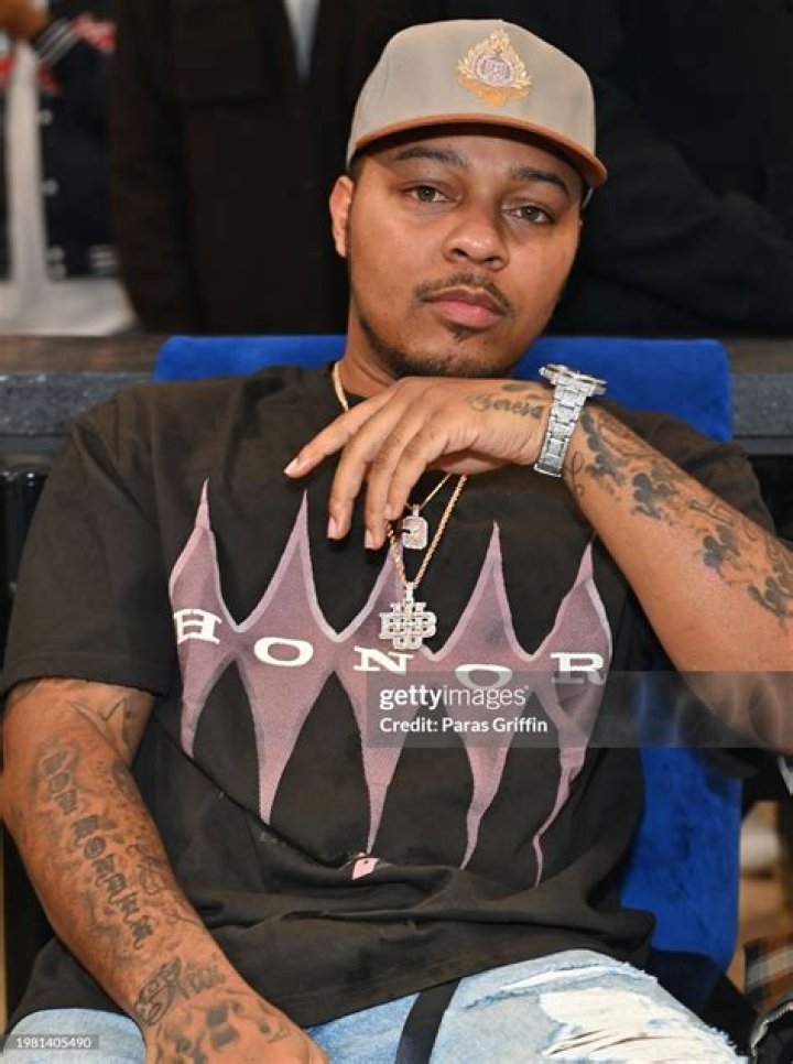 Bow Wow attends the game between the Phoenix Suns and Atlanta Hawks