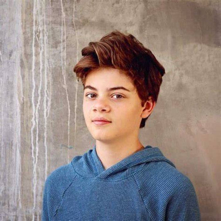 Brecken Merrill: age, parents, salary, career, Yellowstone, profiles, worth