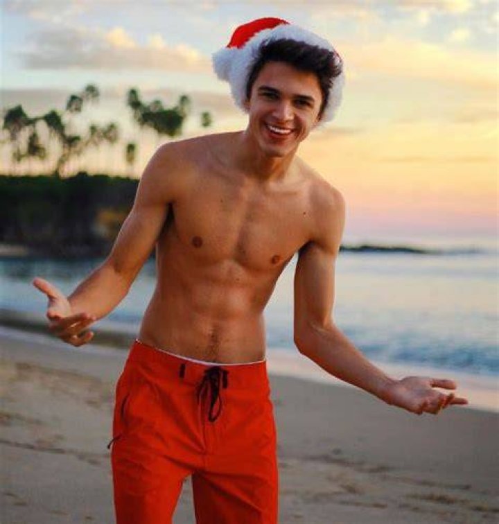 Brent Rivera Wiki, Age, Height, Girlfriend, Net Worth, Family, Net