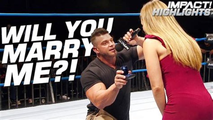 Brian Cage Proposes to Melissa Santos at Bar Wrestling Event