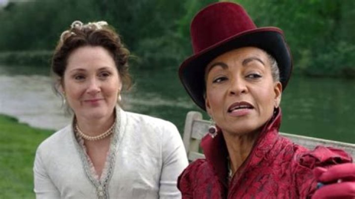 Bridgerton Season 3 Will Further Explore Characters' Backstories From Queen Charlotte
