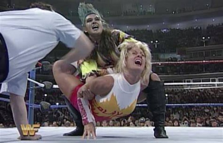 Bull Nakano beats Alundra Blayze