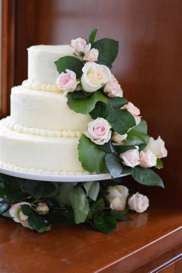 Cake, Cake decorating, Wedding cake, Sugar paste, Icing, Buttercream, Pasteles, Torte, Food, Sugar cake, 