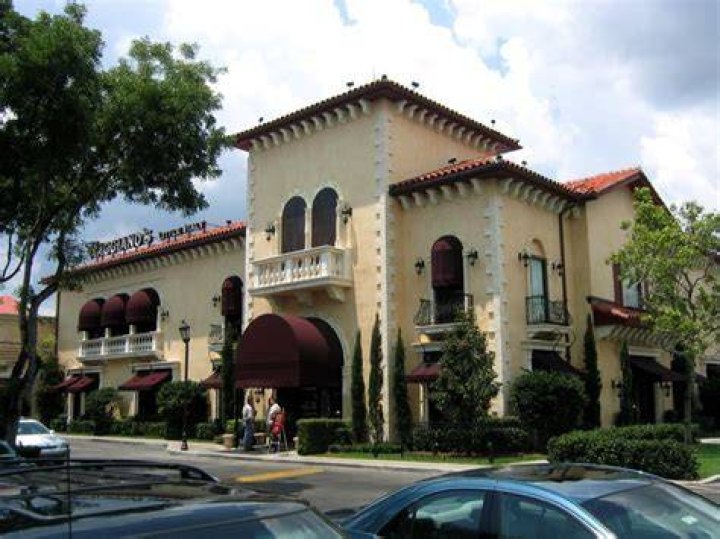 Capturing The Essence Of Maggiano's Little Italy Boca Raton: A Photographic Journey