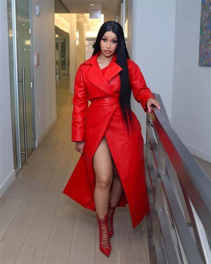 Cardi B body