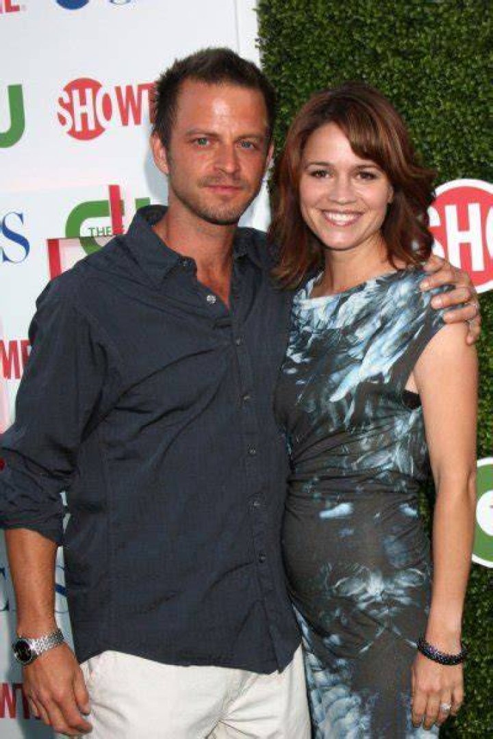 Carmine Giovinazzo, Anna Belknap, and Brooklyn Silzer in CSI NY from