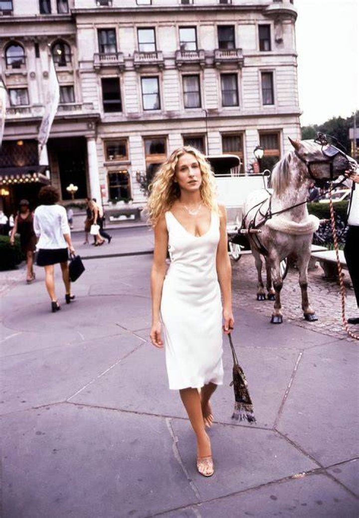 Carrie Bradshaw wardrobe - SATC style carrie bradshaw wardrobe satc style