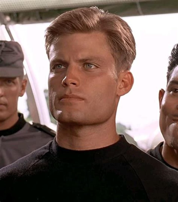 Casper Van Dien
