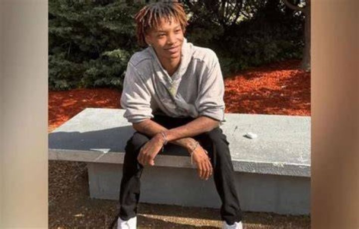 Chris Bauer: TikTok Star, Age, Height, Girlfriend, Family, Net Worth, Bio