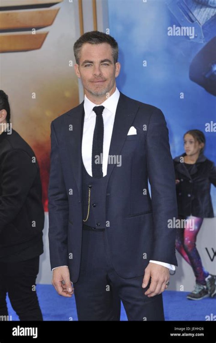 Chris Pine News, Pictures, and Videos