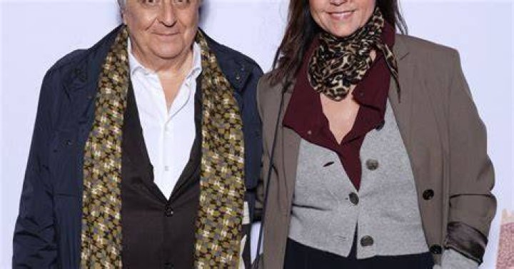 Christian Clavier en couple avec Isabelle son beaufils L&eacute;o, est le