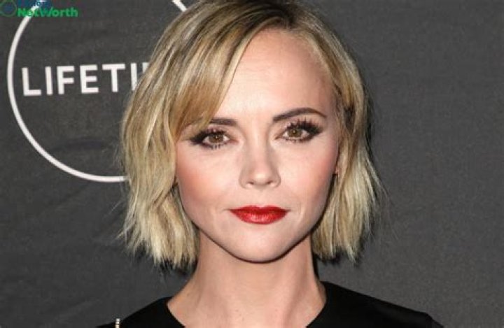 Christina Ricci: Actress, Age, Husband, Child, Net Worth !