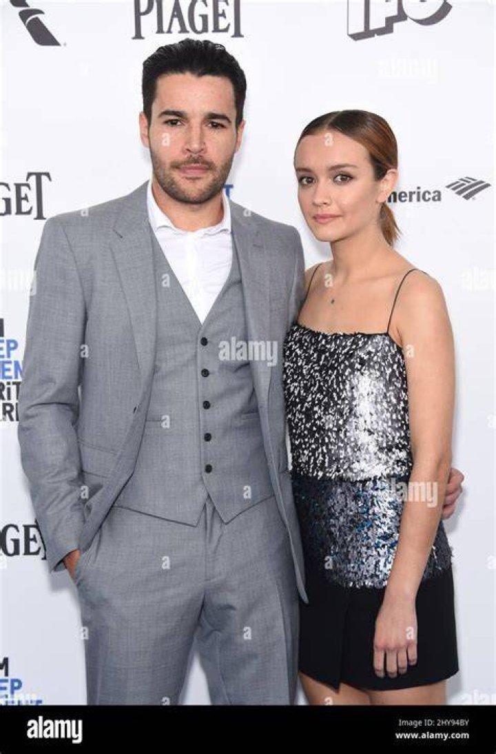Christopher abbott and olivia cooke wearing dolce&gabbana at the save