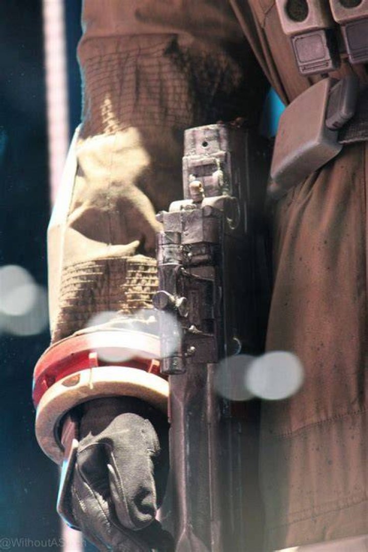 Close up of Boushh's helmet in Star Wars