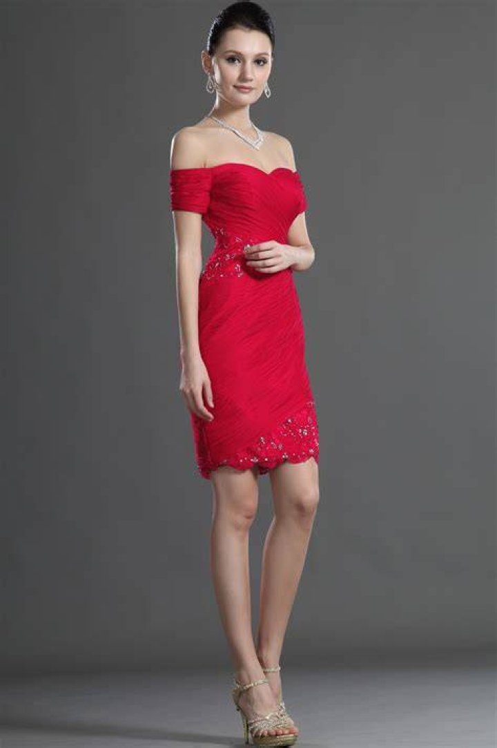 Clothing, Dress, Cocktail dress, Red, Shoulder, Fashion model, Fashion, Leg, Formal wear, Thigh, 