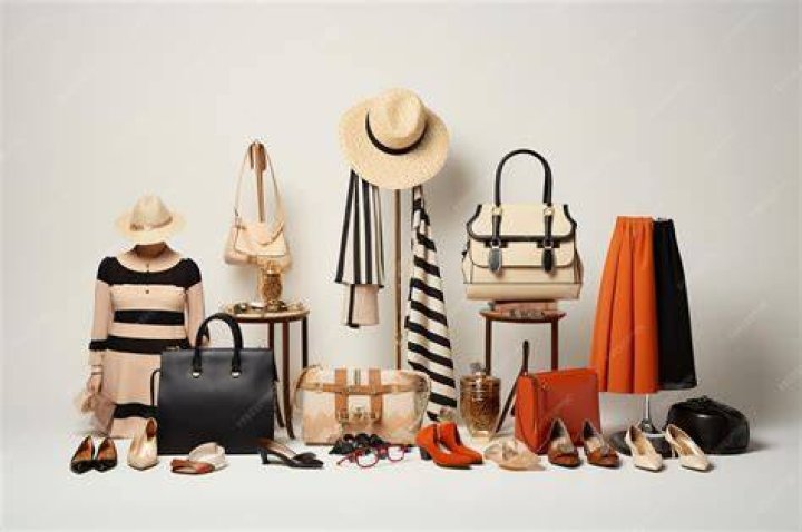 Clothing, Fashion, Eyewear, Footwear, Red carpet, Sunglasses, Carpet, Spandex, Outerwear, Costume, 