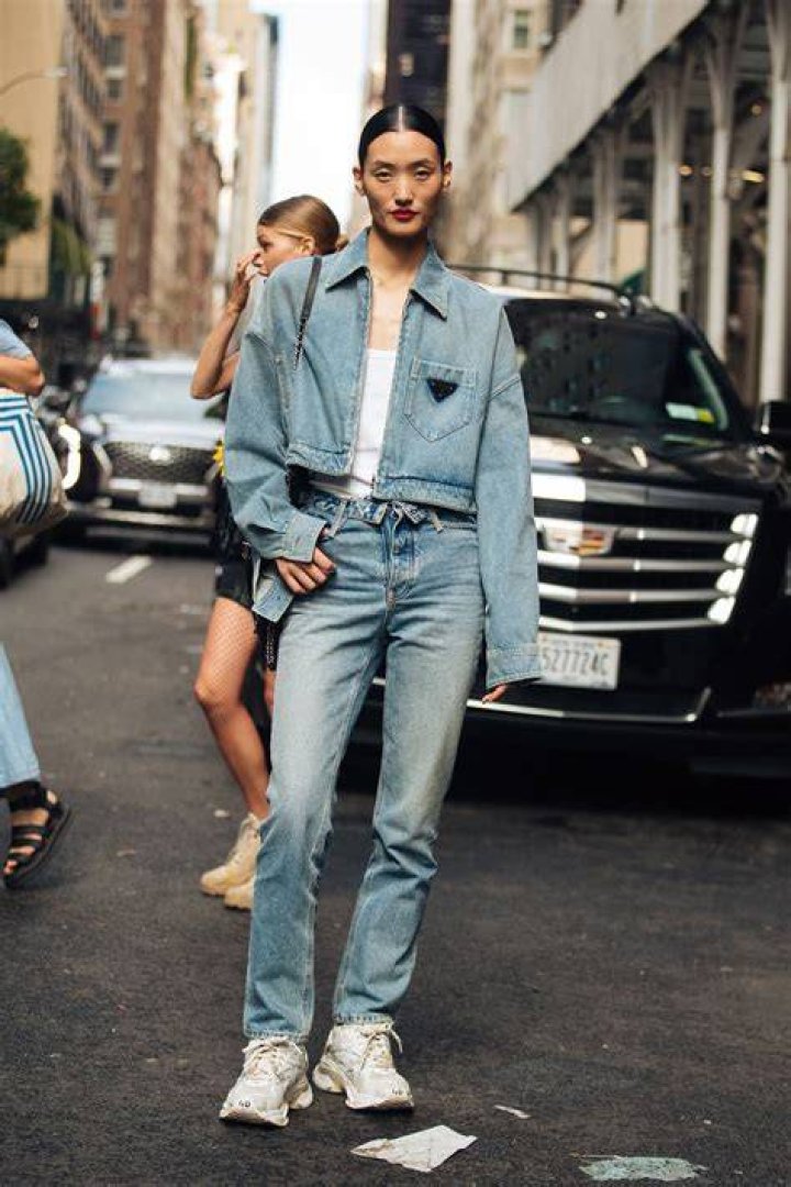 Clothing, Fashion model, Street fashion, Shoulder, Fashion, Waist, Dress, Footwear, Blond, Eyewear, Clothing, Fashion model, Street fashion, Shoulder, Fashion, Waist, Dress, Footwear, Blond, Eyewear,