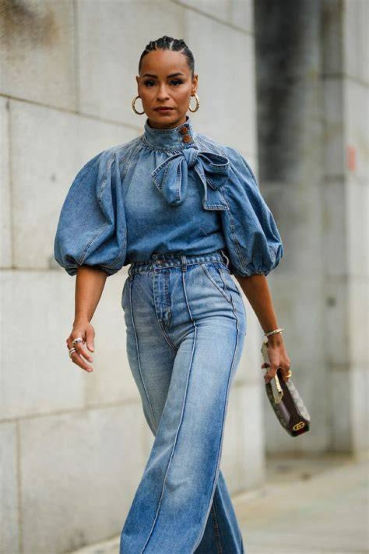Clothing, Street fashion, Fashion, Blue, Dress, Fashion model, Turquoise, Cocktail dress, Electric blue, Footwear, 