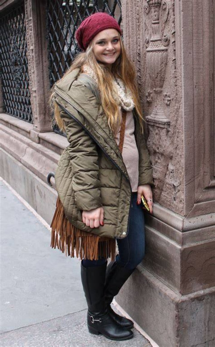 Clothing, Textile, Jacket, Outerwear, Style, Street fashion, Fashion accessory, Bag, Fashion, Leather, 