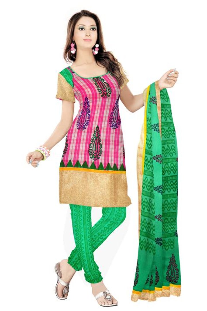Clothing, Window, Sleeve, Textile, Dress, Style, Street fashion, Pattern, One-piece garment, Day dress, 
