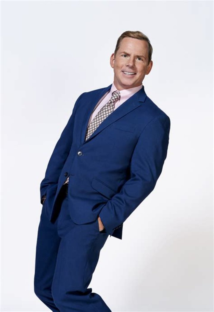 Comedian Tom Cotter brings laughter with his tour at the Rialto