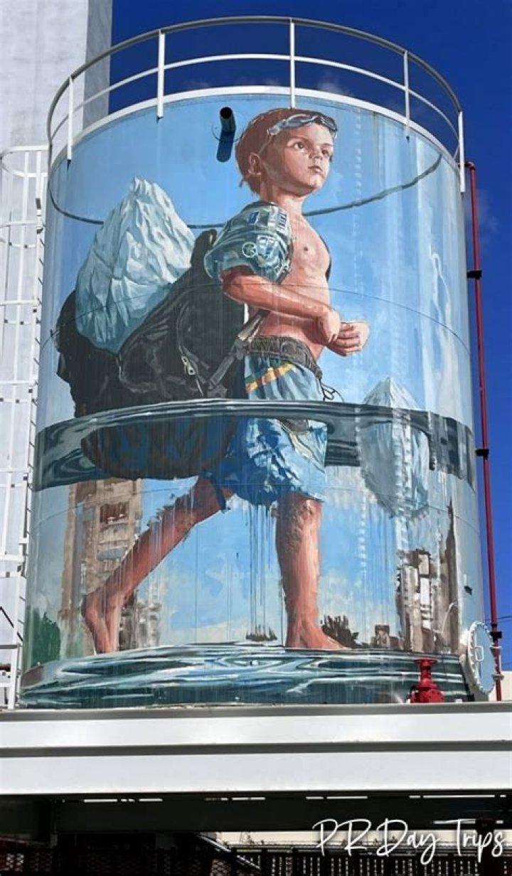 Cool, Water, Mural, Street art, Art, Graffiti, Leisure, Smile, 