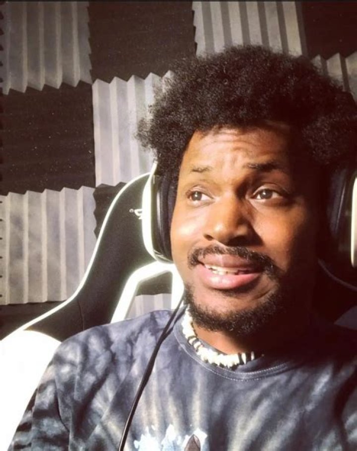 CoryxKenshin: YouTuber, Age, Height, Merch, Net Worth !