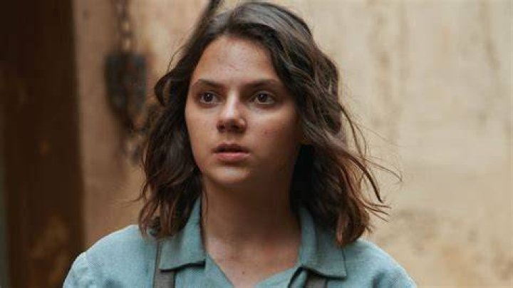 Dafne Keen &ldquo;His Dark Materials&rdquo; TV Show Premiere in London &bull; CelebMafia