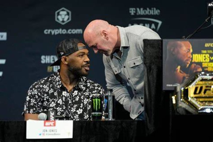 Dana White Jon Jones: 3 Times the UFC CEO Turned His Back on His Fighters;
Unsealed Documents Reveal Offensive Tirade at the HW Goat