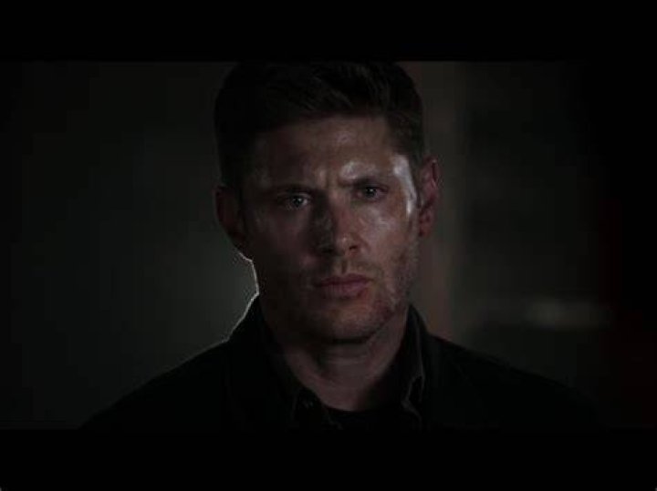 Dean looks at and speaks to Sam's dead body in Supernatural