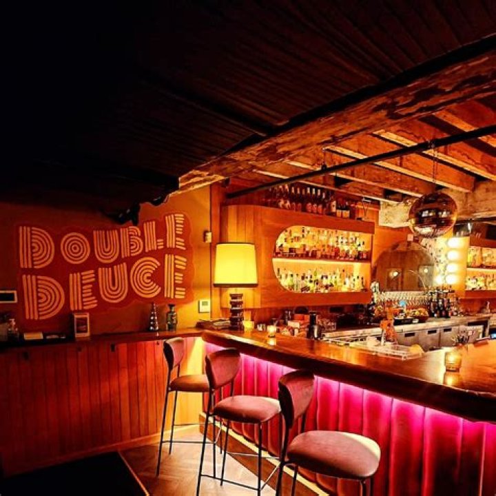 Definitions of double deuce - OneLook