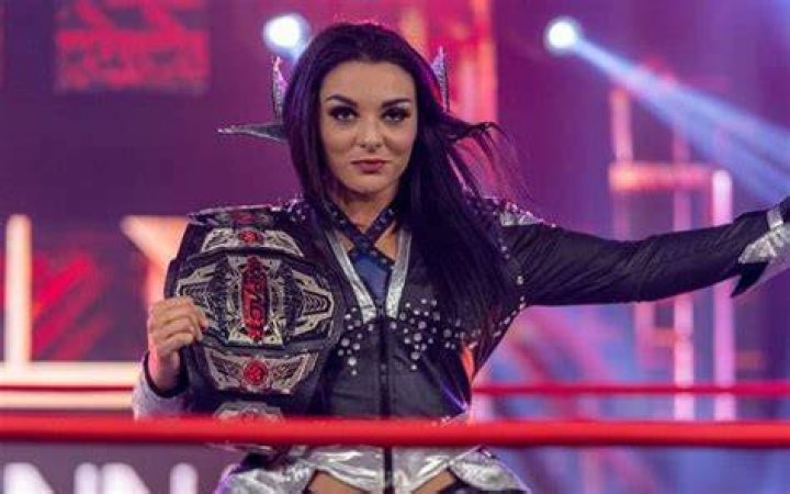 Deonna Purrazzo as Knockouts Champion