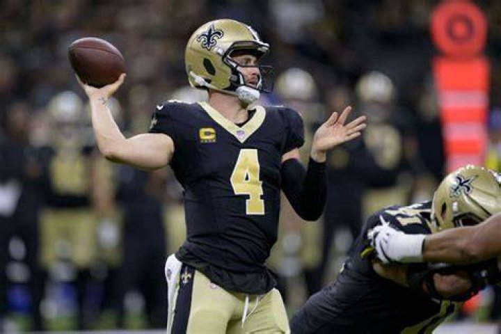 Derek Carr Divides Opinion as Rich Eisen Comes to Defend Saints QB Following
Rams’ Sucker Punch