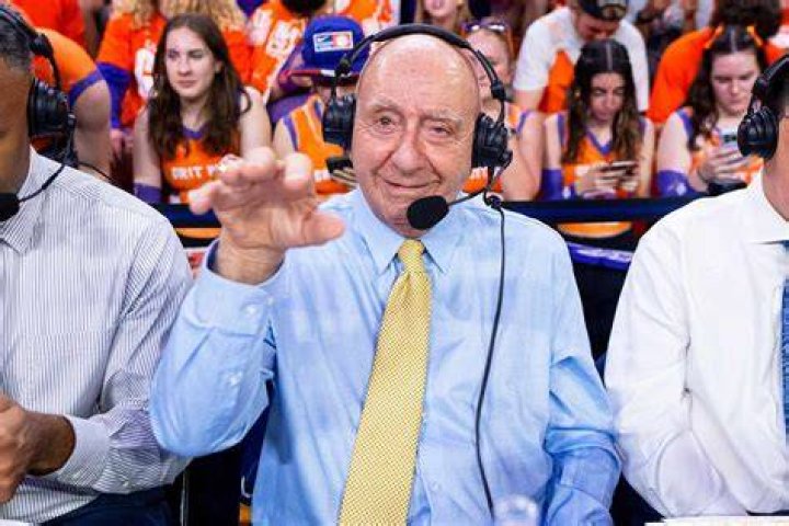 Dick Vitale (L) and Sonny Vaccaro (R)