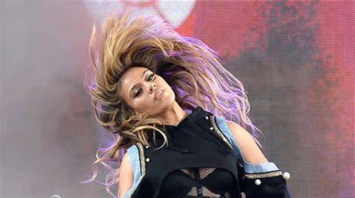 Dinah Jane Net worth, Age: Wife, Weight, Kids, Bio-Wiki