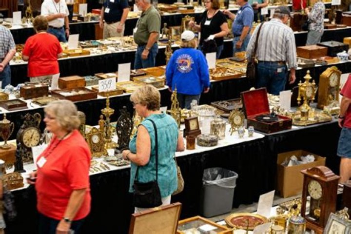 Discover The Treasures Of The Springfield Antique Show