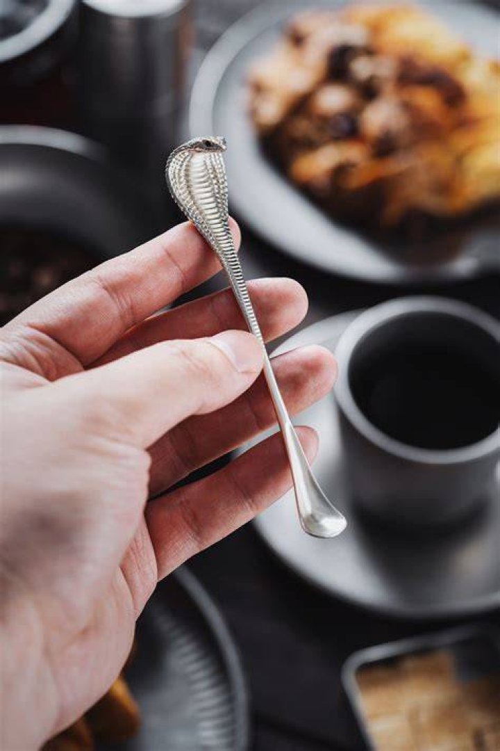 Dishware, Food, Tableware, Kitchen utensil, Serveware, Ingredient, Bowl, Cutlery, Spoon, Produce, 