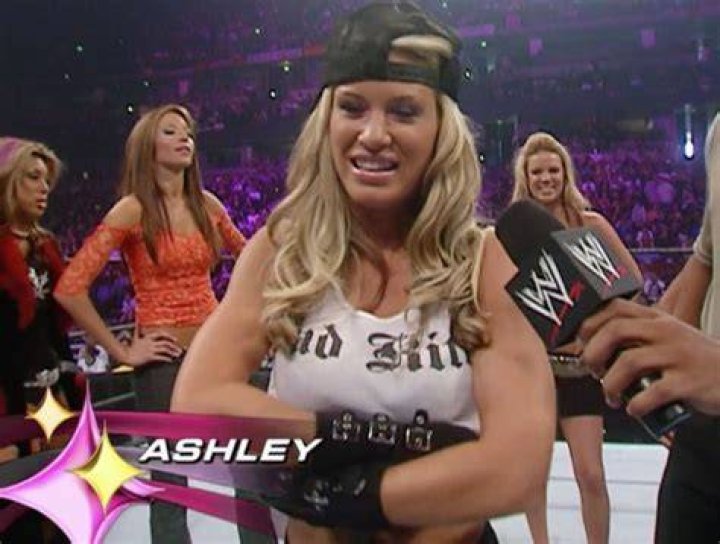 Diva Search 2005: Ashley Massaro