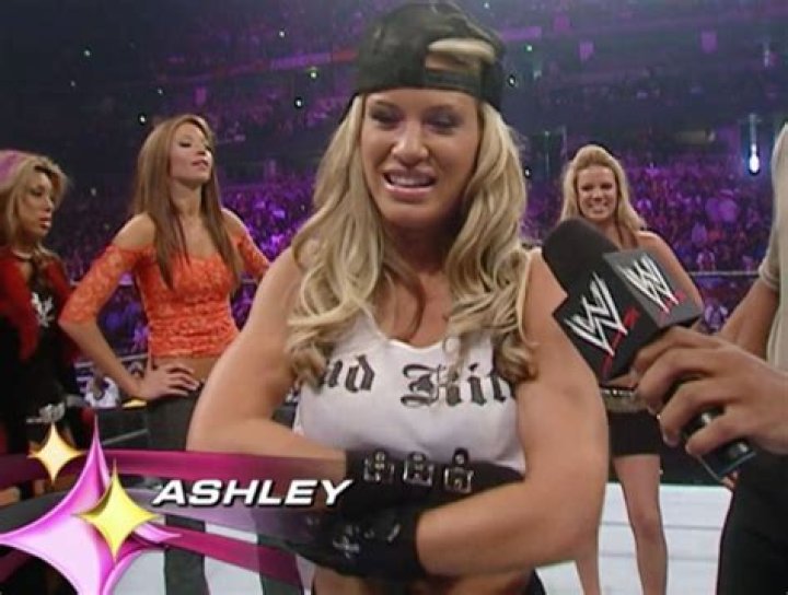 Diva Search: 2005 Bikini Bootcamp Featuring Sgt. Slaughter