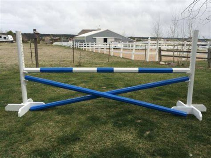 DIY horse jump