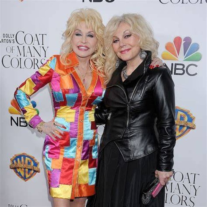 Dolly Parton's Sister Slams Critics of Her Cowboys Cheerleader Outfit