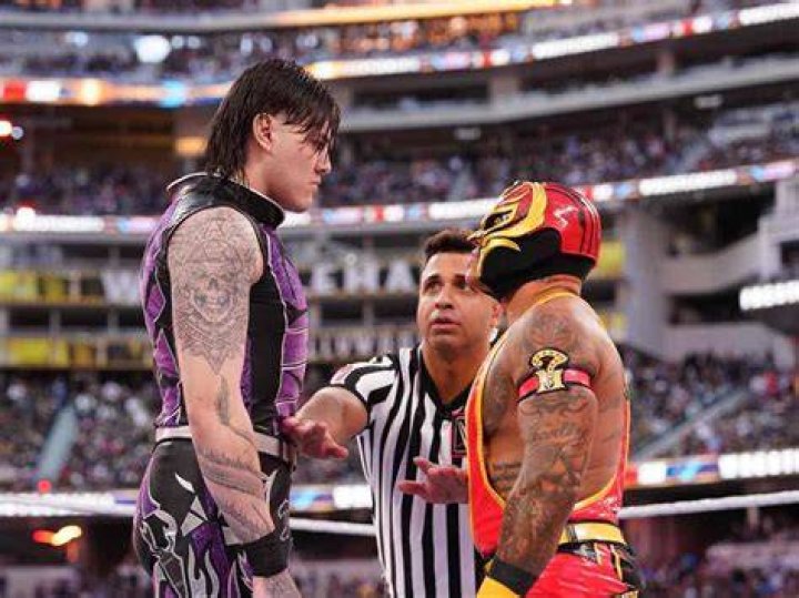 Dominik And Rey Mysterio Head To The Ring
