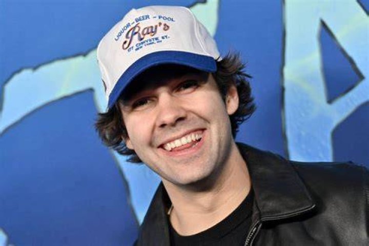 Doughbriks Pizza Owner David Dobrik Reveals His Favorite Chef, One Who Is Not
Impressed Easily
