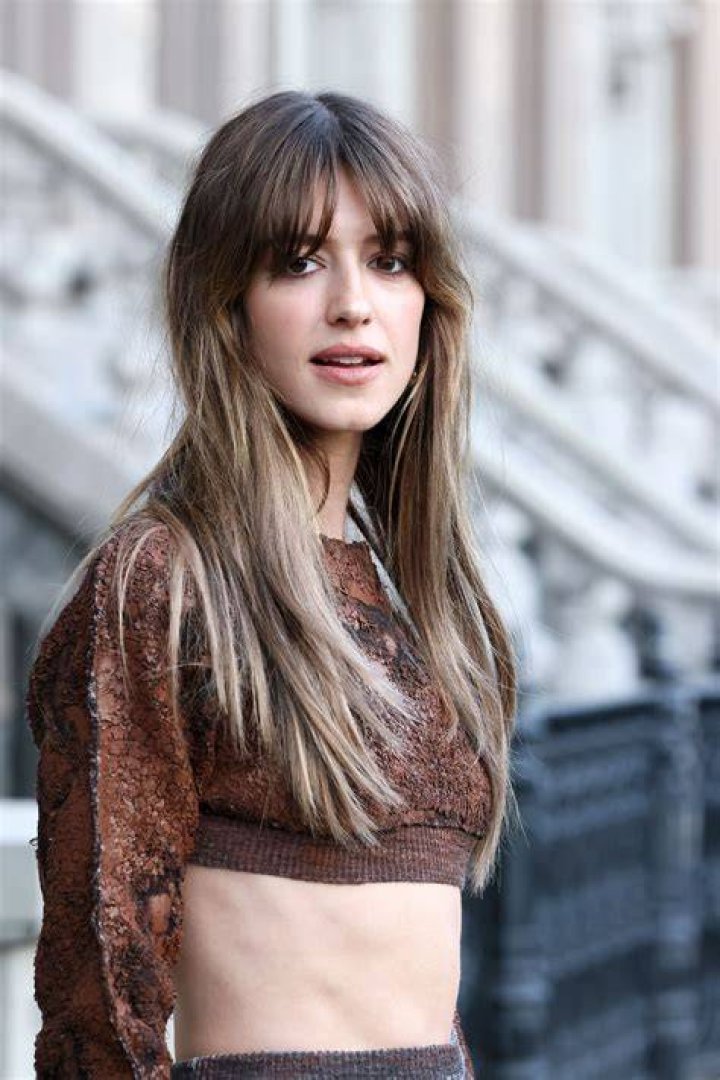 Dread Bangs: The Ultimate Guide To This Trendy Hairstyle