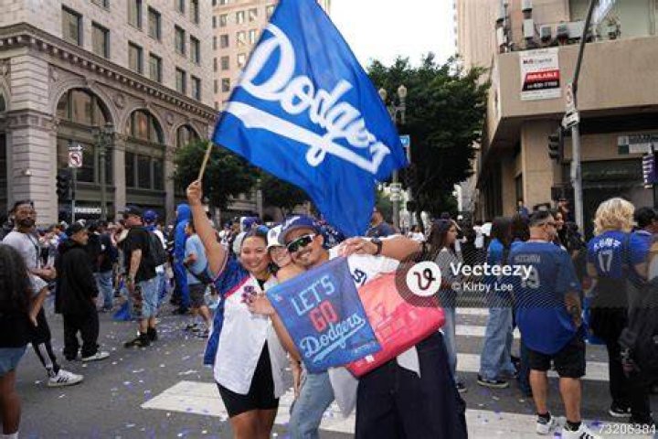 “Dude Needs a Suspension”: Bullpen-Clearing Incident Sees Los Angeles Dodgers
Fans Flock to Stricken Catcher’s Support