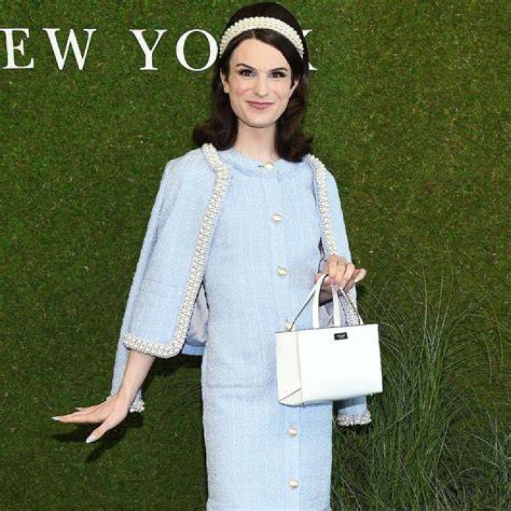 Dylan Mulvaney Claps Back At Trolls for Mocking Her Trans Identity