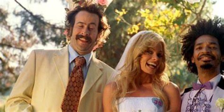 Earl at Joy and Darnell's wedding in My Name Is Earl