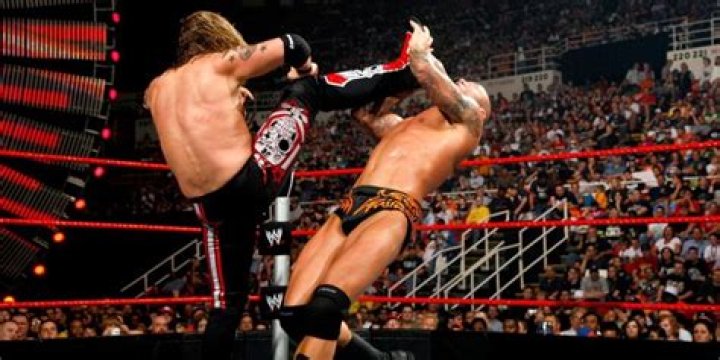 Edge v Randy Orton Over the Limit 2010 Cropped