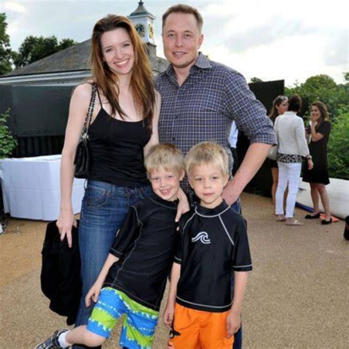 Elon Musk has two children with his ex-girlfriend Grimes, and five children with his first wife Justine Musk.